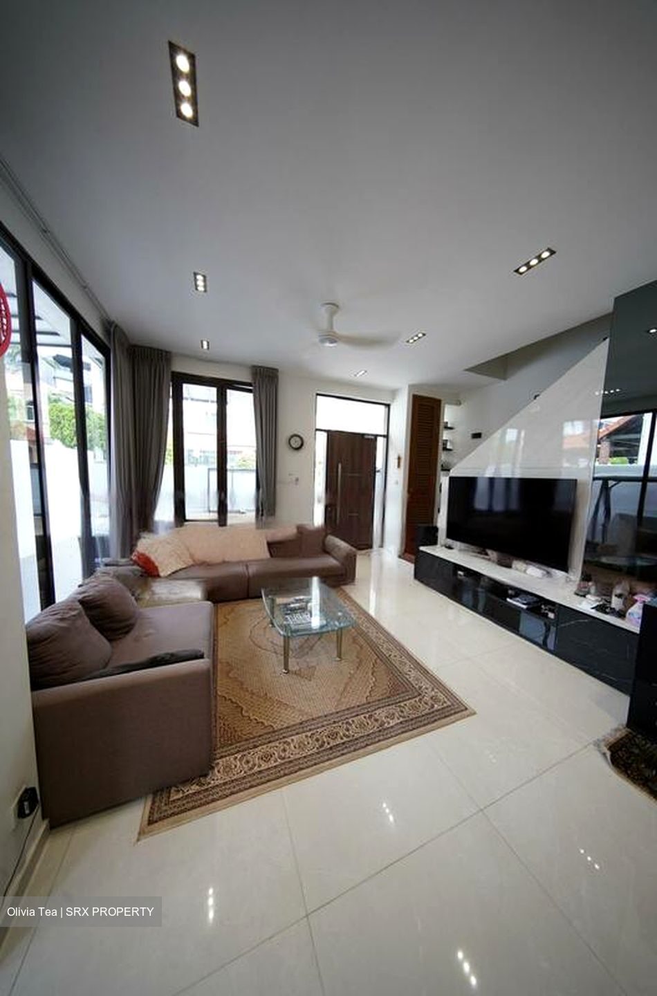 MARIAM CLOSE (D17), Terrace #446548451
